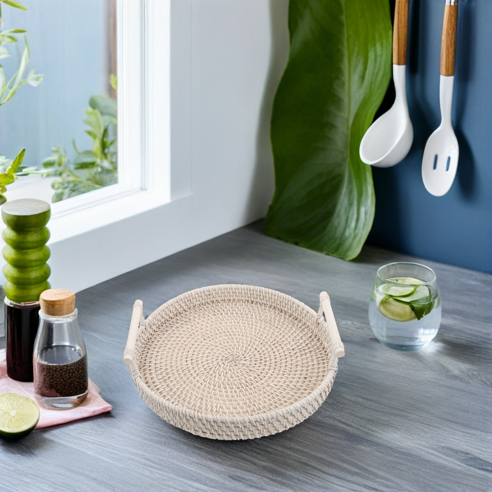 Rattan Tray Handle - صينية تقديم دائرية من الروطان مع