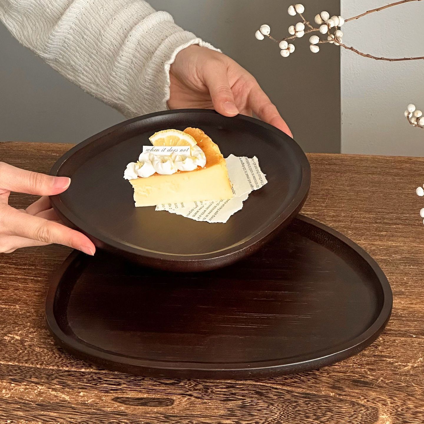 صينية قهوة خشبية بيضاوية، طبق  - مراجعة Travertine Tray Oval وسعره